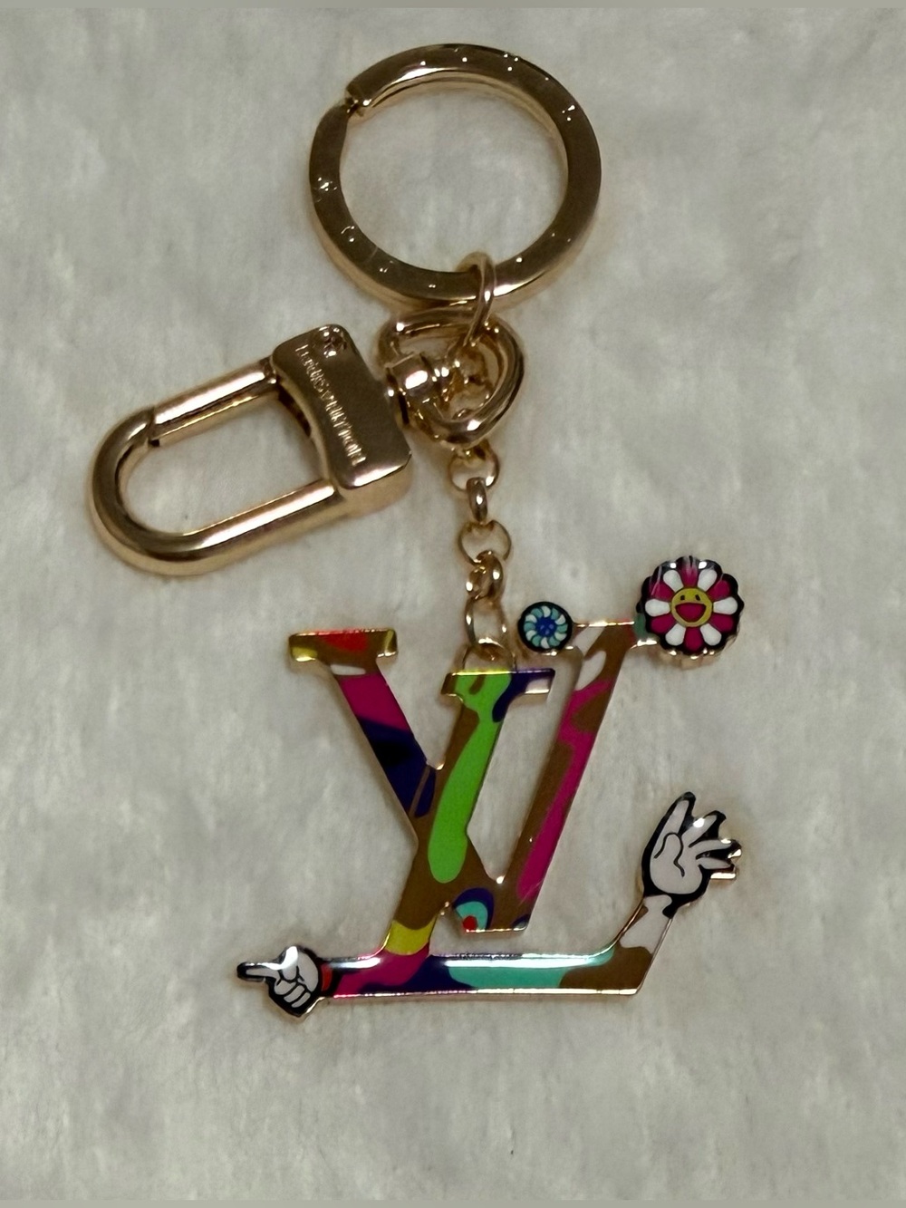 Luxurious Style Keychain in Goldtone